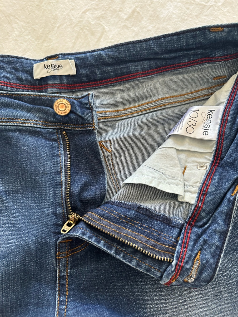 Kensie blue denim roll-cuff shorts, size 10 (30) - Picture 6 of 11